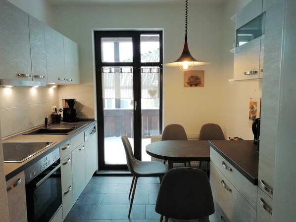 Fridge, microwave, oven, dishwasher