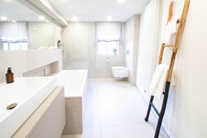 Nicht klassifiziertes Bild, 2 von 12, Schaltfläche