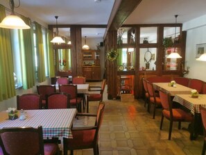 Nicht klassifiziertes Bild, 3 von 33, Schaltfläche