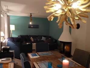 Unclassified image, 4 of 29, button - Kimi's Kate, Deutschland (Nordstrand)