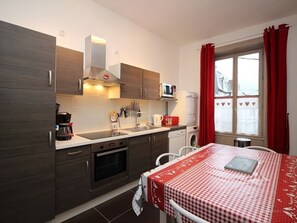 Refrigerador, microondas, horno y lavavajillas 