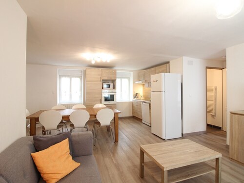 Mont-Dore: Spacious T4 in Center with WIFI
