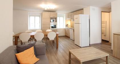 Mont-Dore: Spacious T4 in Center with WIFI