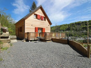 Exterior - 4* Chalet with Panoramic Terrace, WiFi and Parking, 8 Pers. (Mont-Dore)