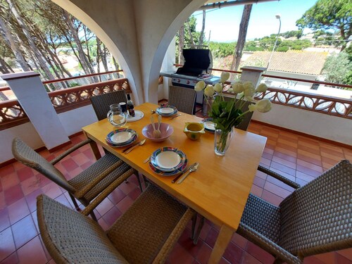 Villa Catabella mit unbegrenztem WiFi-Internet neben den Stränden und dem Dorf.