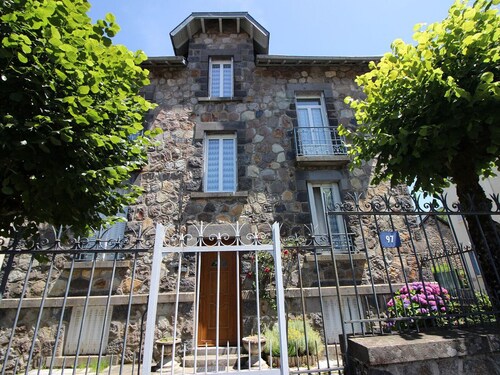 Appartement lumineux à La Bourboule, 3 chambres, proche centre