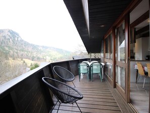Outdoor dining - Mont-Dore Chalet 9 pers, fireplace, terrace, WiFi (Mont-Dore)