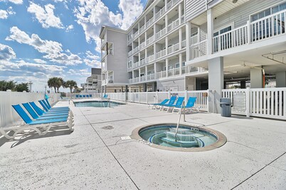 PierWatch II 306 | Second-Row Six Bedroom Condo