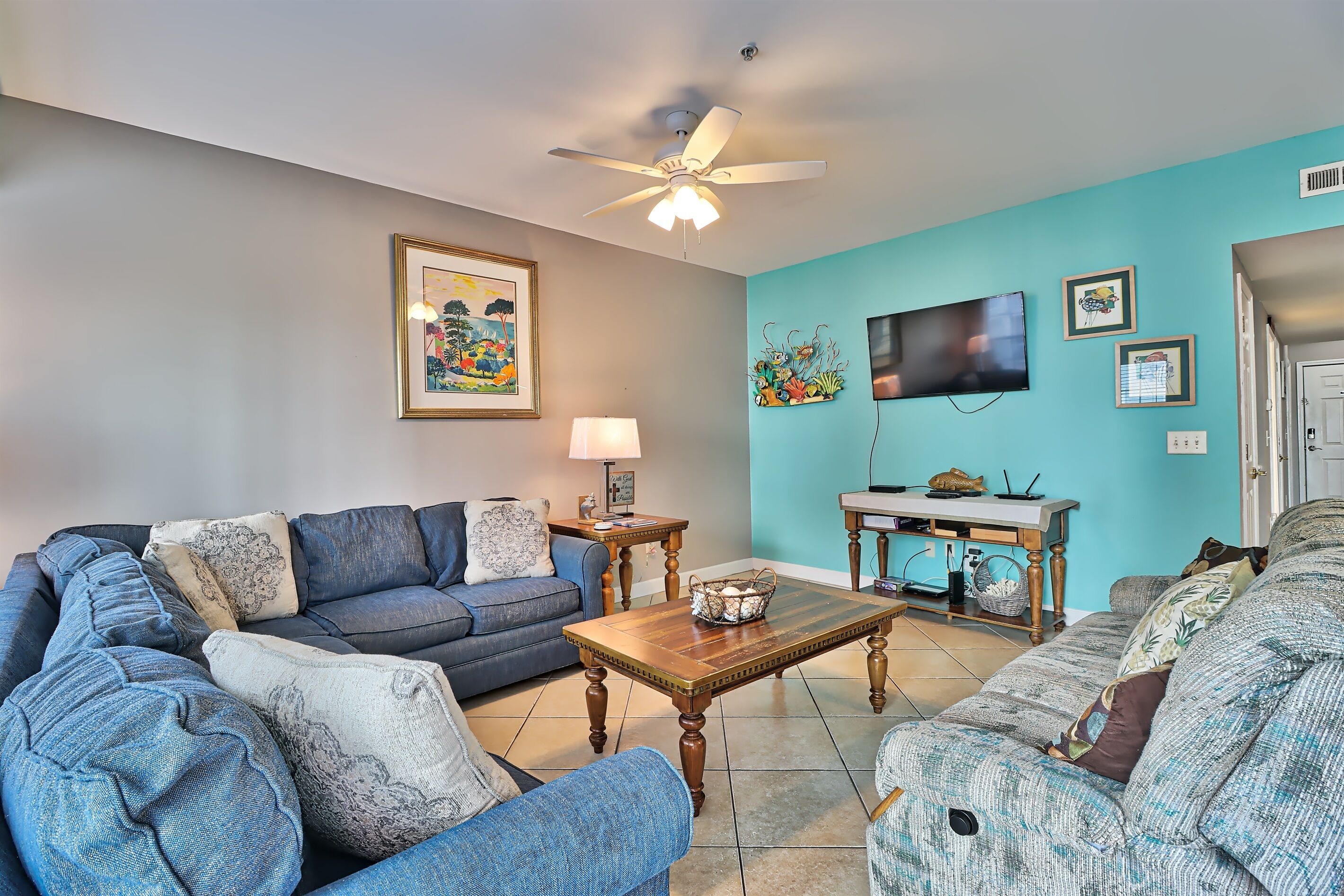 Smart TV, DVD player