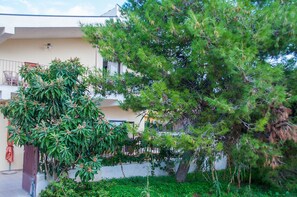 Maison | Enceinte de l’hébergement