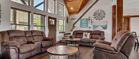 Cottage, Multiple Bedrooms | Living area | Smart TV