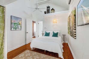 2 bedrooms, iron/ironing board, free WiFi, bed sheets - GOOD FEELIN ~ Charming 2 BR/2 Ba Home Conveniently Located w/ Parking! (Key West)