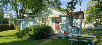 Cozy Beachfront Cottage #1