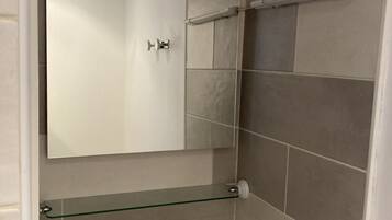 Dusche, Haartrockner