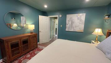 1 bedroom, iron/ironing board, free WiFi, bed sheets