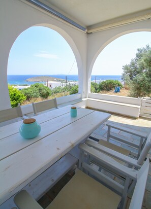 Terrace/patio - Home with View of Agios Ioannis in Tinos (Tinos)
