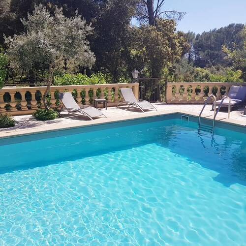 LOCATION PROVENCE 5 PERS PISCINE TENNIS PÉTANQUE - Le Domaine d’Alèzen