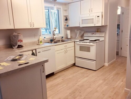 Lake Huron 3 bdr Home, near  to Drummond Is.; Sault St. Marie; St. Ignace;