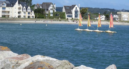 Maison 100m de la plage 200m du centre