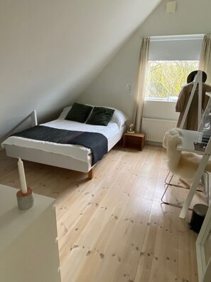 4 Schlafzimmer, Bügeleisen/Bügelbrett, kostenloses WLAN