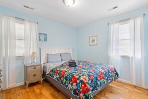 3 bedrooms, iron/ironing board, travel cot, free WiFi