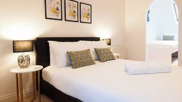 3 bedrooms, iron/ironing board, Internet, bed sheets