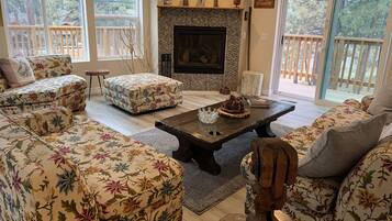 Smart TV, fireplace, books