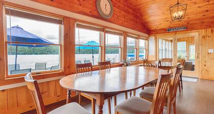 The Kove - Lakeside Living with Spectacular Views!