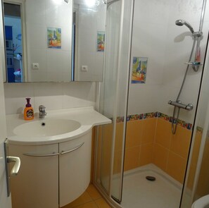 Een douche, een haardroger