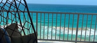 OCEAN VIEW GORGEOUS 1 Full Bedroom Apt.BRAND NEW UNIT SPECTACULAR & CHIC. 5Stars