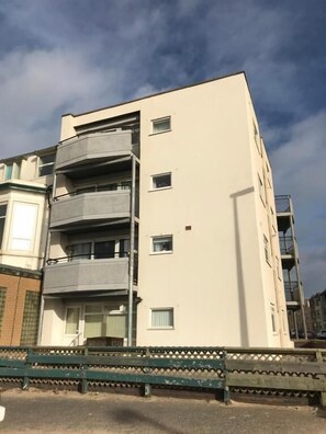 Exterior - Apartment 6 · Kennedy House 1Bed Sea View with Balcony (Blackpool)
