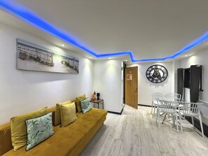 Luokittelematon kuva, 5 kautta 11, painike