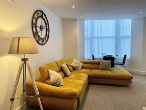 Living area - Winter Gardens Service Apartment 1 (Blackpool)