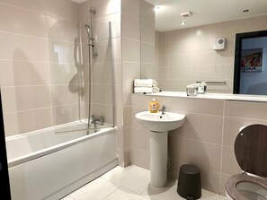 Bathroom - Persian 3 · Persian Suite Winter Gardens 2Bed Apartment (Blackpool)