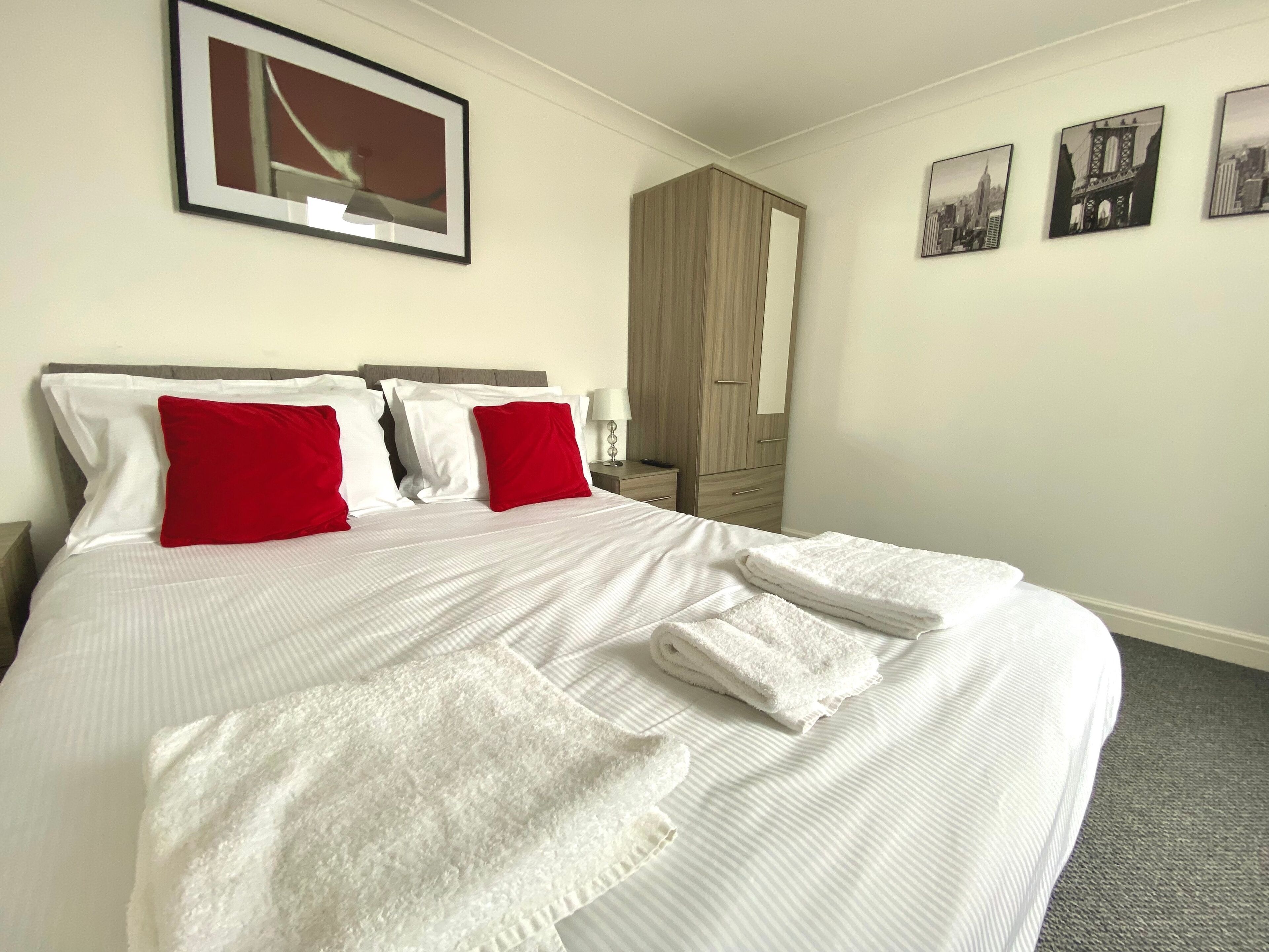 2 bedrooms