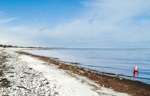 Plage à proximité, pêche sur place