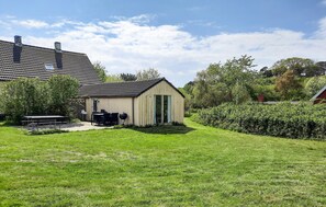 Outdoor dining - 3 bedroom stunning home in Anholt (Anholt)