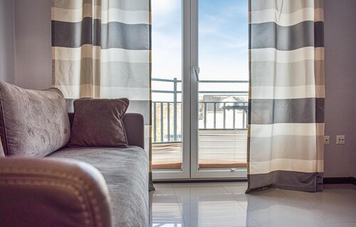 Bel appartement à Darlowko avec WiFi