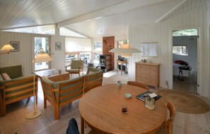 Fireplace - Amazing home in Anholt with kitchen (Anholt)