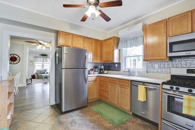 NO SENIOR WEEK RENTALS WE DO NOT RENT TO UNDER THE AGE OF 25