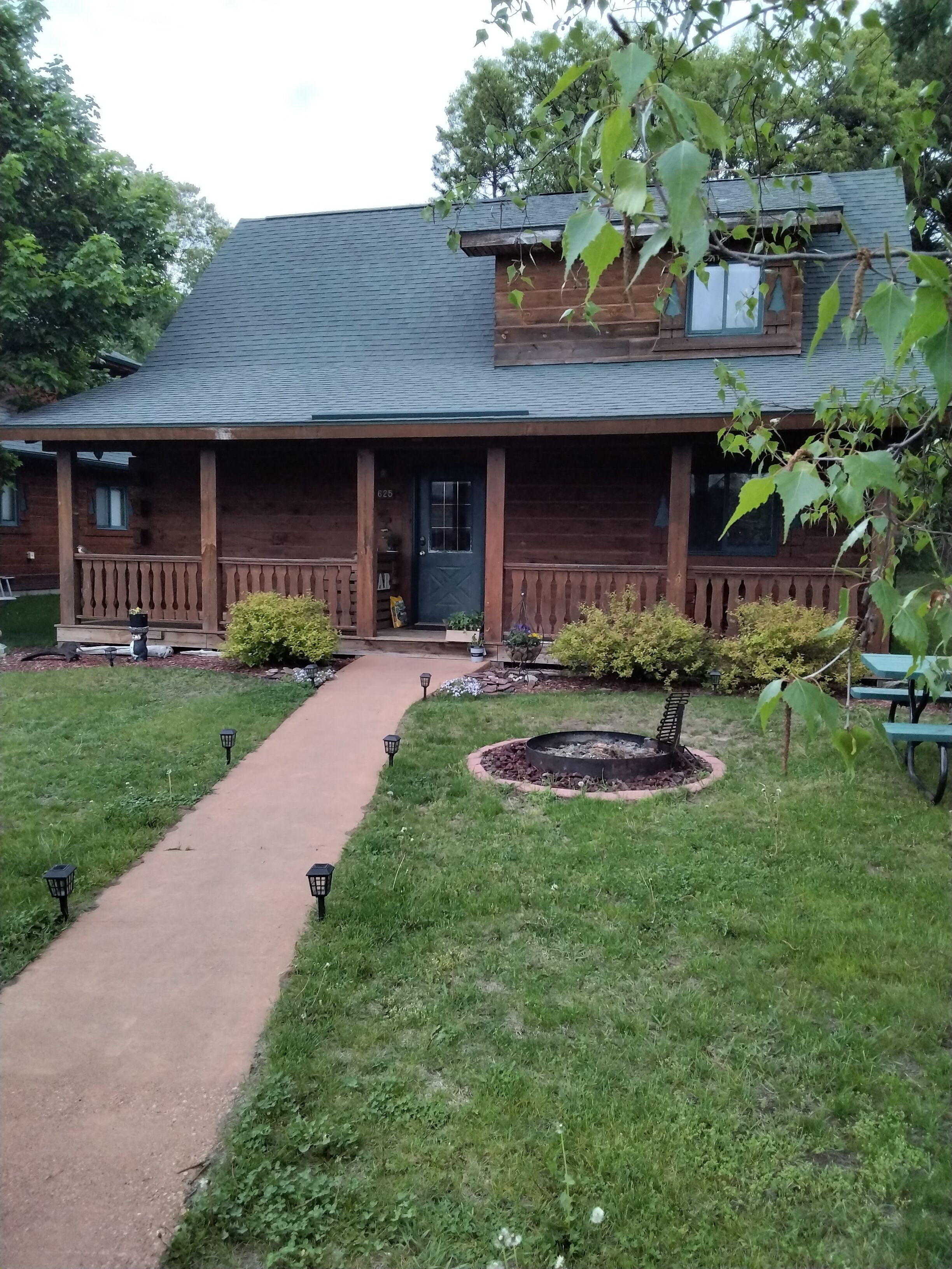 Northwoods style,  Cabin.  Near Three Bears Resort, & miles of atv/utv trails.
