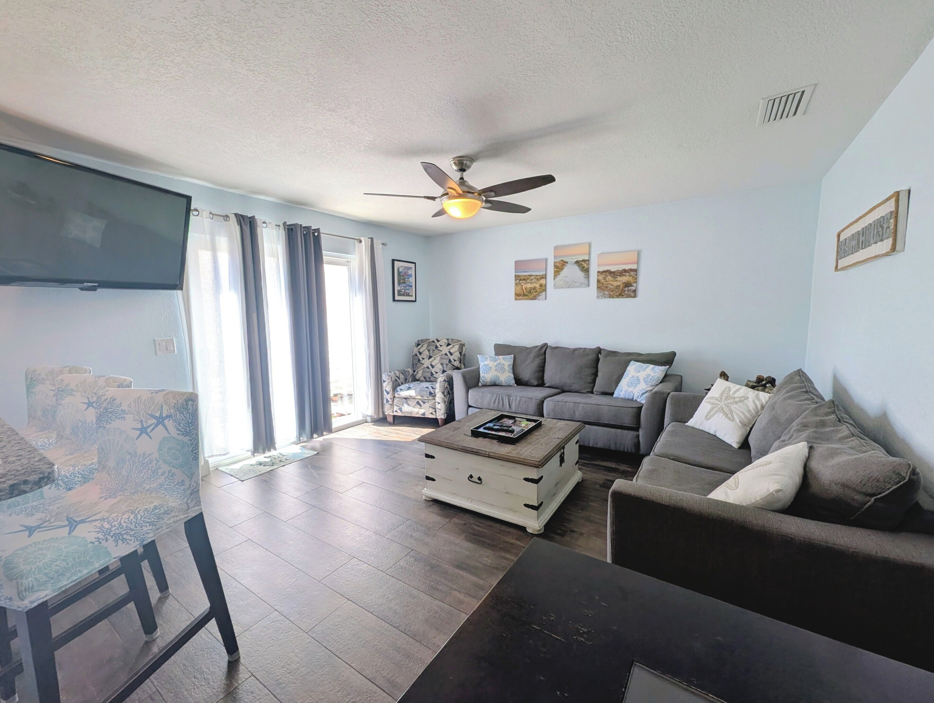 リビング エリア