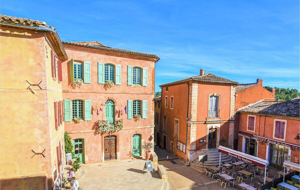 Exterior - Gorgeous home in Saint-Saturnin-lès-Apt (Saint-Saturnin-lès-Apt)