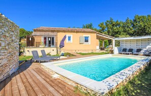 Pool - Gorgeous home in Saint-Saturnin-lès-Apt (Saint-Saturnin-lès-Apt)