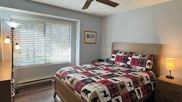 4 bedrooms, iron/ironing board, WiFi, bed sheets