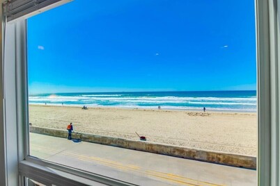 Ocean Front * Top Level + Sky Deck * Dog OK