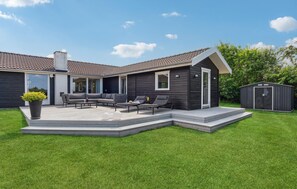 Terrace/patio - 3 bedroom beautiful home in Skibby (Skibby)