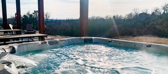 Table Rock Lake View! Two Community Pools!