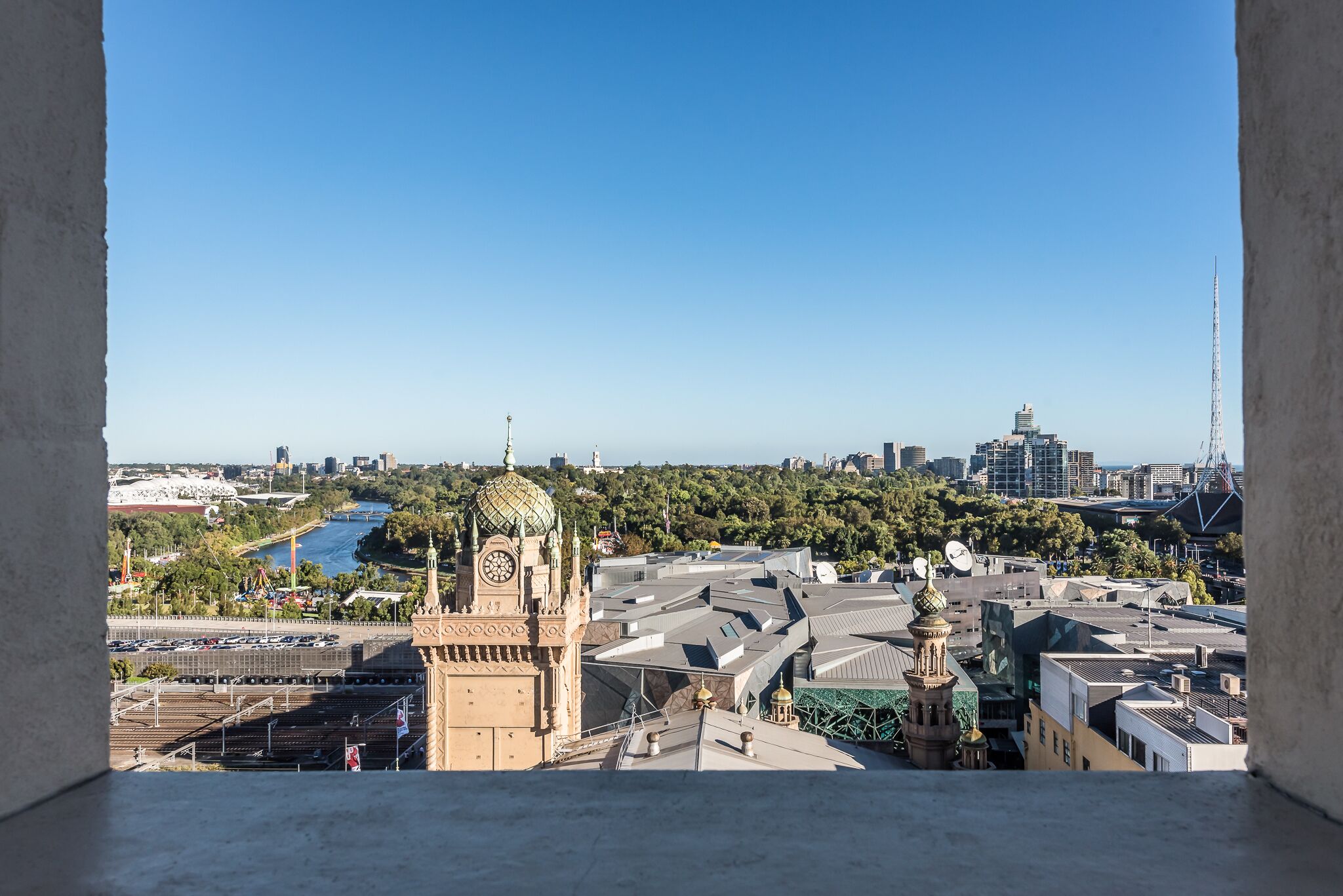 Bright, Luxury Penthouse with Amazing Views