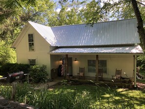 Exterior - Center Hill Lakehouse (Lancaster)